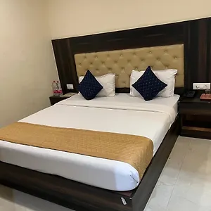 https://hotel-sun-plaza-luxury.top-gurgaonhotels.com